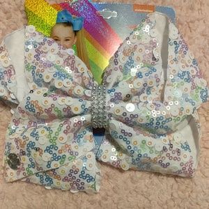 JoJo Siwa bow